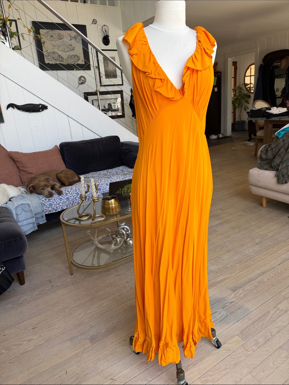Joy in Dress Form - Picture 5 of 5